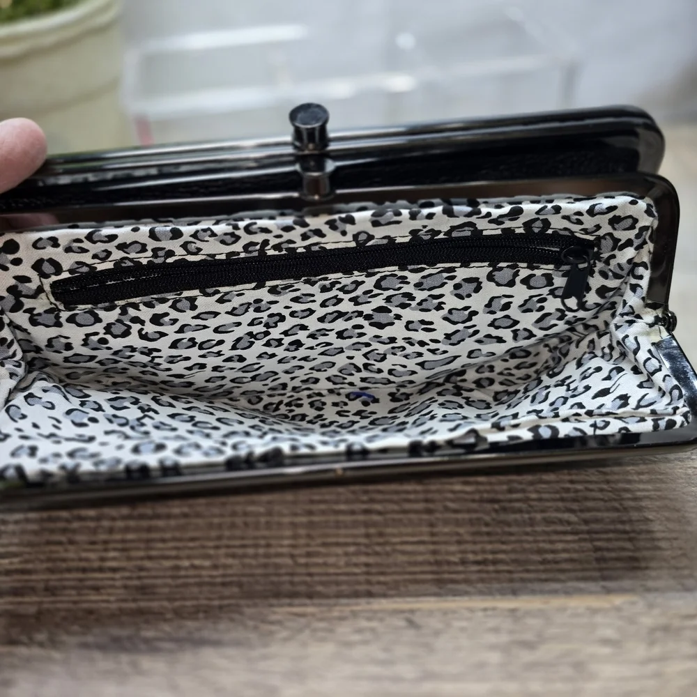 Kenneth Cole Black Leather Clutch Wallet Multi Compartment Double Clasp
